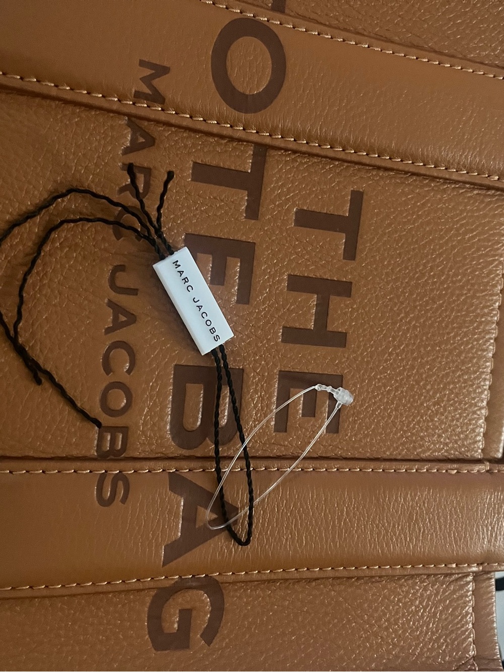 Marc Jacobs Leather The Tote SMALL size - Picture 15 of 15
